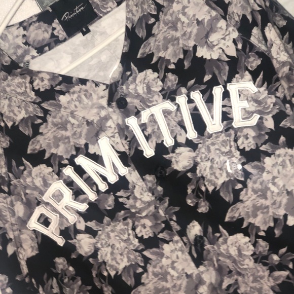 Men’s Primitive Apparel Polo Button Up Tee - Picture 2 of 3